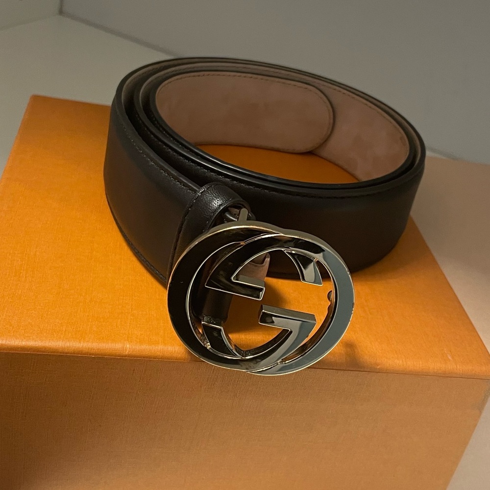Women’s Gucci leather belt with interlocking G buckle- Size 80